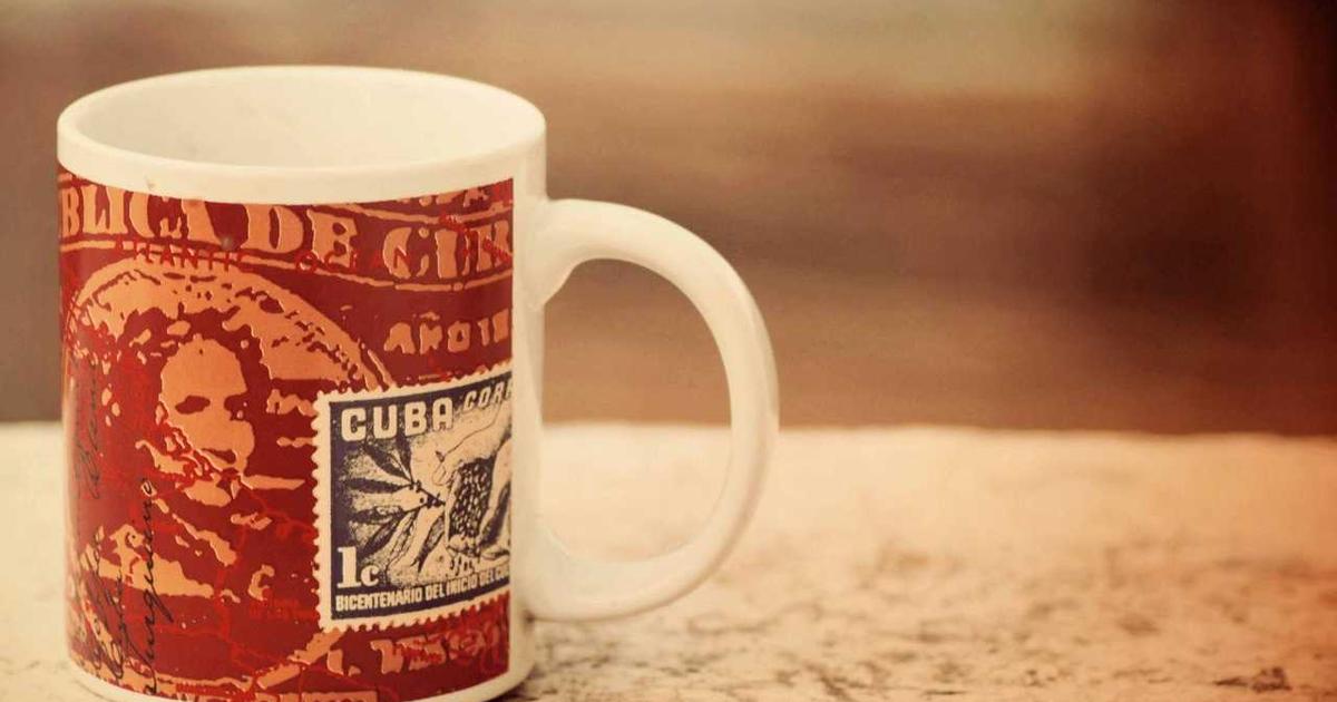 自宅でコーヒーを淹れる